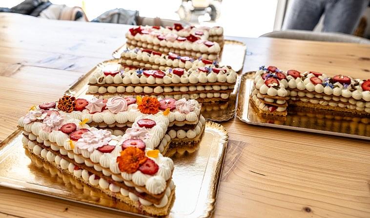 Number & Letter Cakes